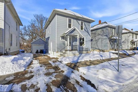 Tiny photo for 1169 23rd Street, Moline, IL 61265 (MLS # 100000101)