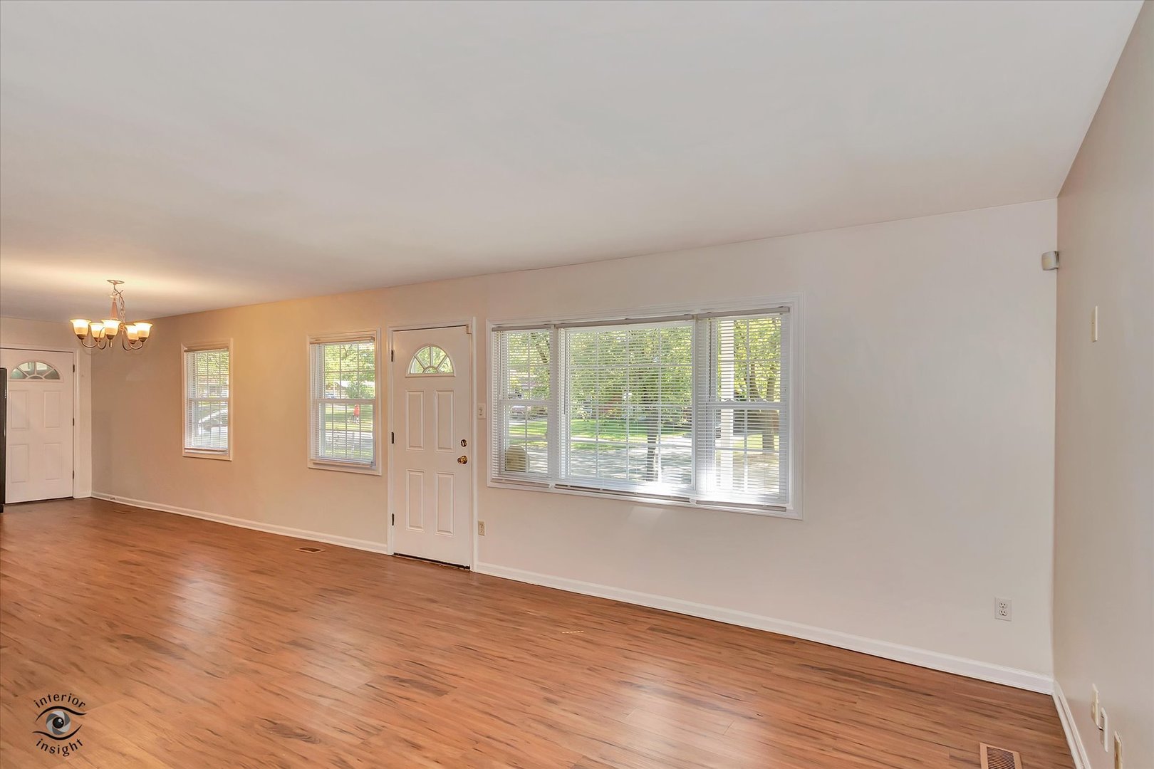 21946 Merrill Avenue