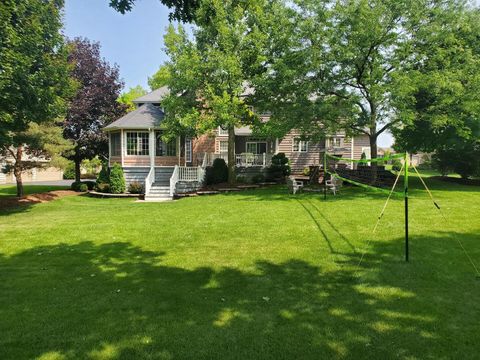 Tiny photo for 3621 Bunker Hill Drive, Algonquin, IL 60102 (MLS # 12633618)