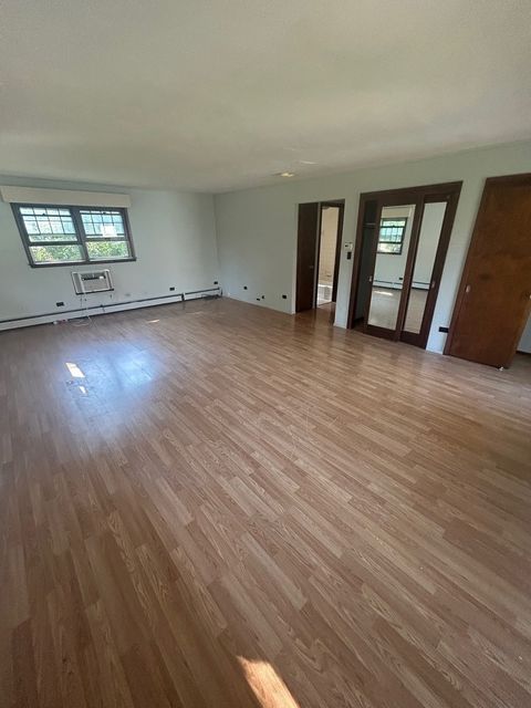 Tiny photo for 13 W KENILWORTH Avenue, Prospect Heights, IL 60070 (MLS # 12470106)