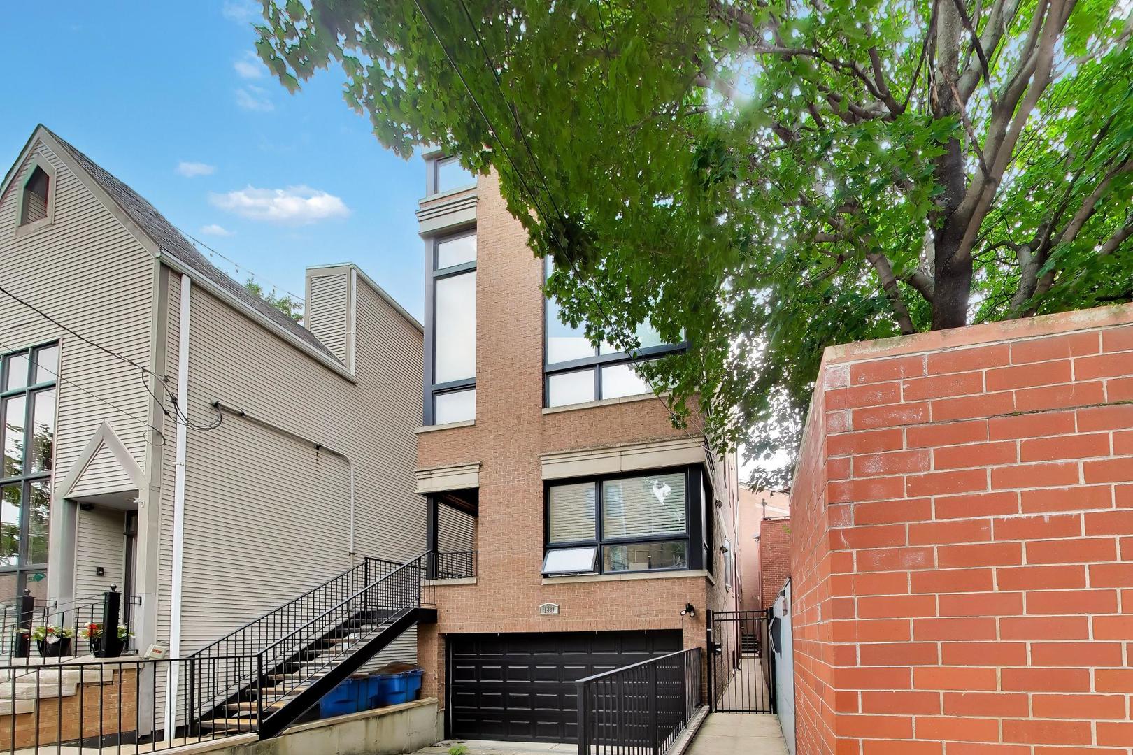 1887 N POE Street 1R