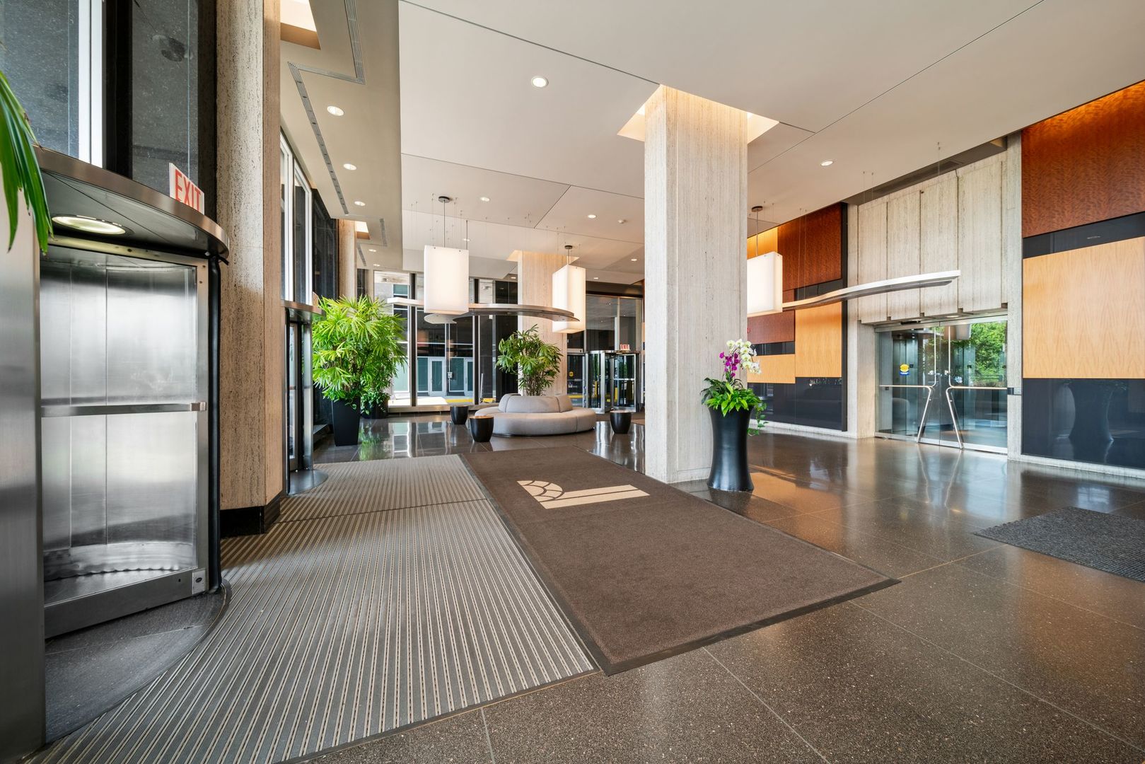 400 E Randolph Street 2119