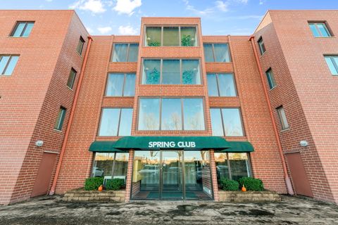 Photo of 1S045 Spring Road #1D, Oakbrook Terrace, IL 60181 (MLS # 12506225)