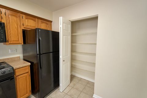 Tiny photo for 123 Willow Brook Court #3, Schaumburg, IL 60195 (MLS # 12456929)