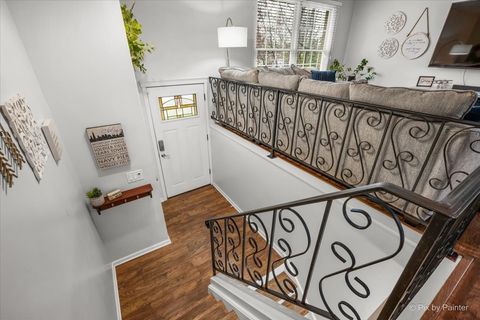 Tiny photo for 647 N Ridgemoor Avenue, Mundelein, IL 60060 (MLS # 12617665)