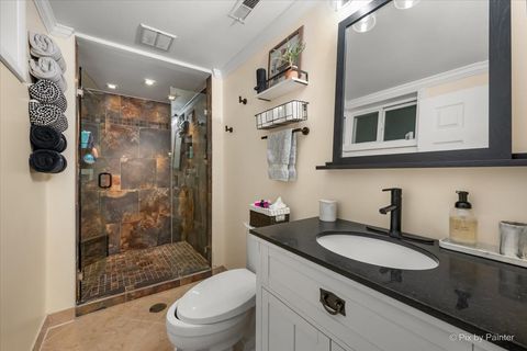 Tiny photo for 647 N Ridgemoor Avenue, Mundelein, IL 60060 (MLS # 12617665)