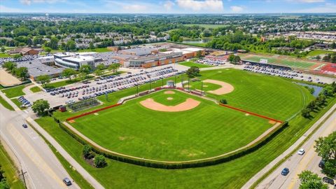 Tiny photo for 647 N Ridgemoor Avenue, Mundelein, IL 60060 (MLS # 12617665)