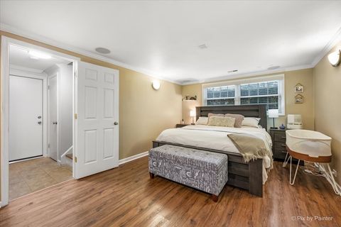 Tiny photo for 647 N Ridgemoor Avenue, Mundelein, IL 60060 (MLS # 12617665)