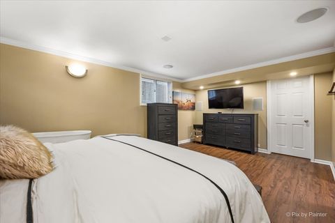 Tiny photo for 647 N Ridgemoor Avenue, Mundelein, IL 60060 (MLS # 12617665)