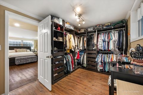 Tiny photo for 647 N Ridgemoor Avenue, Mundelein, IL 60060 (MLS # 12617665)