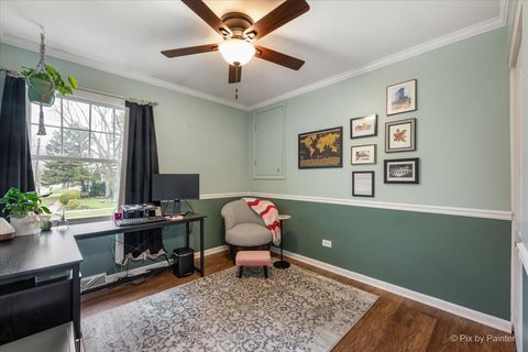 Tiny photo for 647 N Ridgemoor Avenue, Mundelein, IL 60060 (MLS # 12617665)