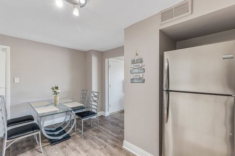 Tiny photo for 11116 S 84 Avenue #2B, Palos Hills, IL 60465 (MLS # 12596403)