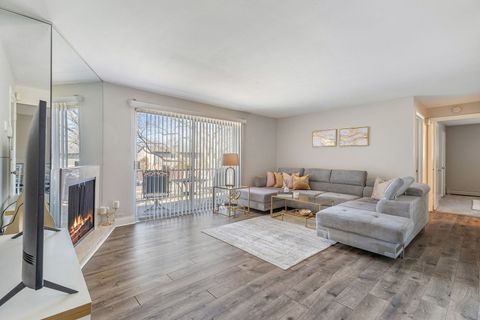 Tiny photo for 11116 S 84 Avenue #2B, Palos Hills, IL 60465 (MLS # 12596403)