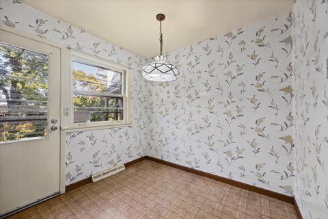 Tiny photo for 2720 Appletree Lane, Northbrook, IL 60062 (MLS # 12789446)