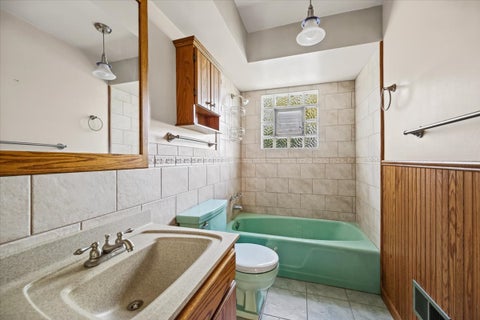 Tiny photo for 2720 Appletree Lane, Northbrook, IL 60062 (MLS # 12789446)
