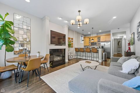 Tiny photo for 4606 N Malden Street #GS, Chicago, IL 60640 (MLS # 12505989)