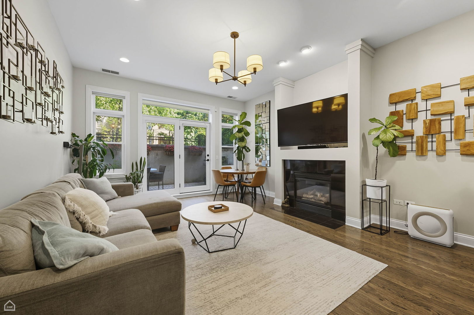 4606 N Malden Street GS