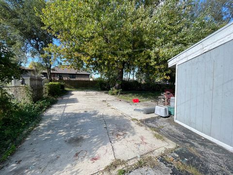 Tiny photo for 9940 Melvina Avenue, Oak Lawn, IL 60453 (MLS # 12503200)
