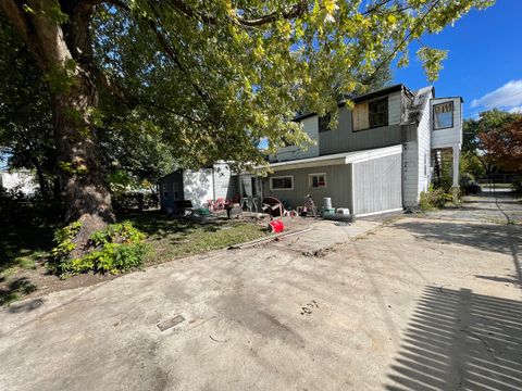 Tiny photo for 9940 Melvina Avenue, Oak Lawn, IL 60453 (MLS # 12503200)