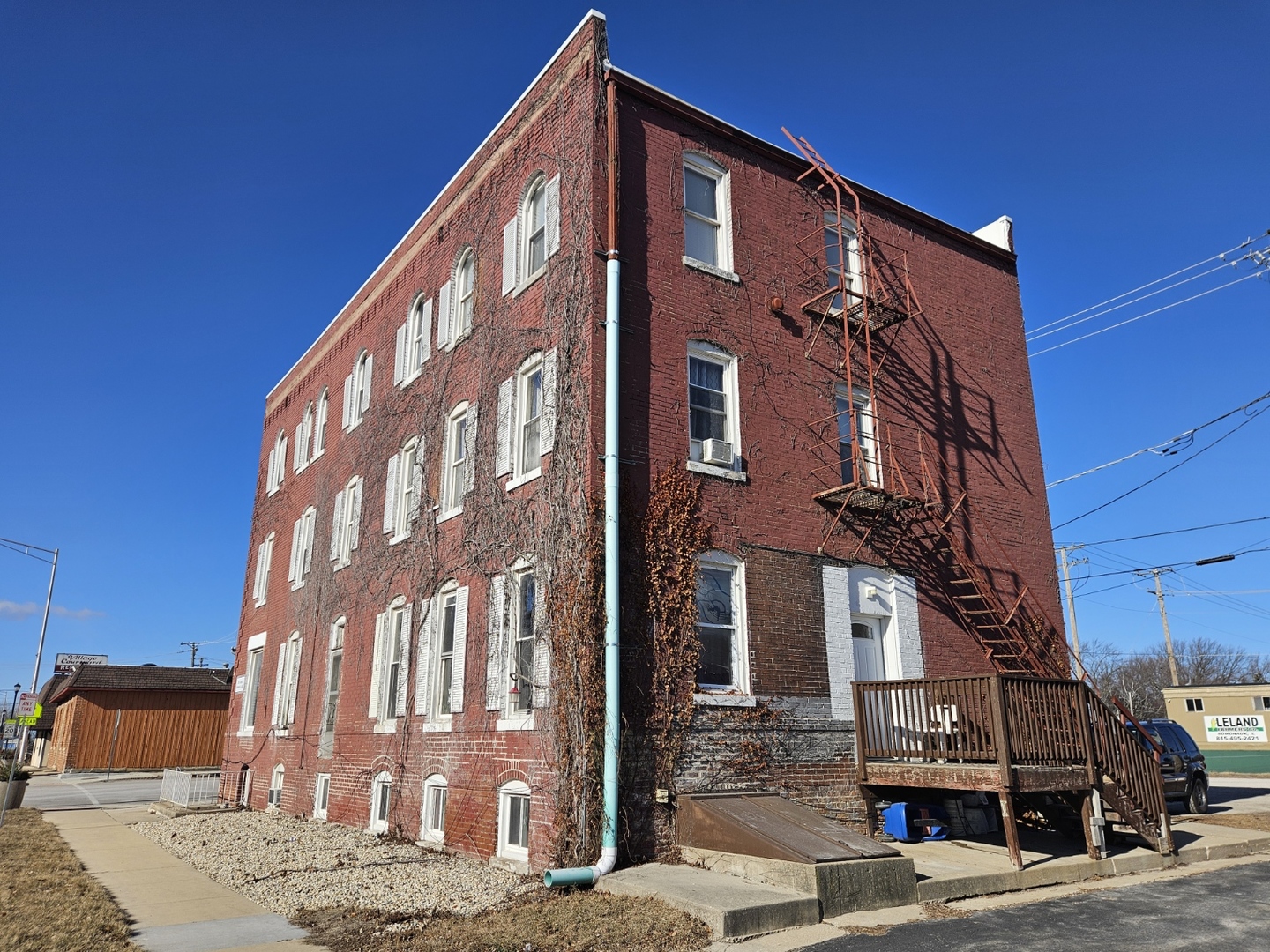 105 N Depot Street