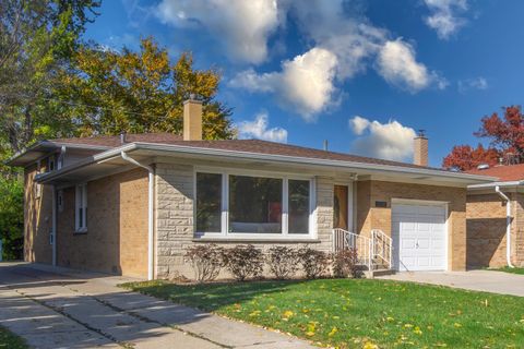 Tiny photo for 6228 N Forest Glen Avenue, Chicago, IL 60646 (MLS # 12527218)