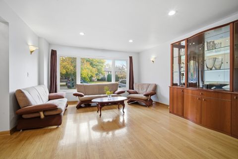 Tiny photo for 6228 N Forest Glen Avenue, Chicago, IL 60646 (MLS # 12527218)