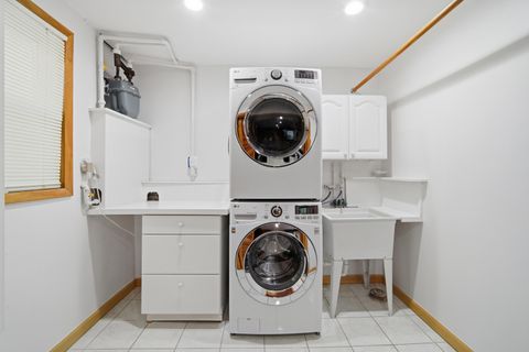 Tiny photo for 6228 N Forest Glen Avenue, Chicago, IL 60646 (MLS # 12527218)