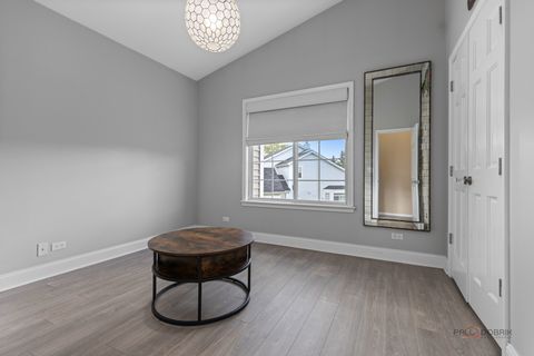 Tiny photo for 2203 Miramar Court, Buffalo Grove, IL 60089 (MLS # 12618731)