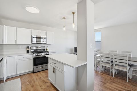 Tiny photo for 9740 S Pulaski Road #605, Oak Lawn, IL 60453 (MLS # 12581864)