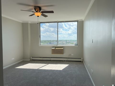 Tiny photo for 20 N Tower Road #9D, Oak Brook, IL 60523 (MLS # 12454111)