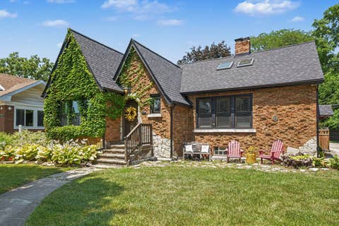 Tiny photo for 1009 John Street, Joliet, IL 60435 (MLS # 12702450)