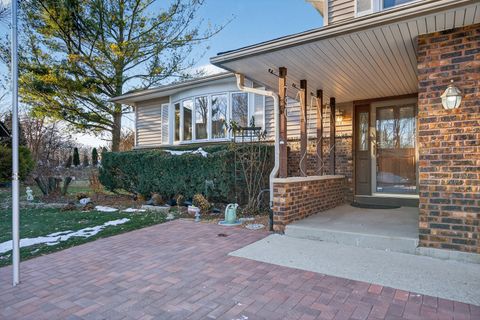 Tiny photo for 1790 Devonshire Court, Elgin, IL 60123 (MLS # 12535245)