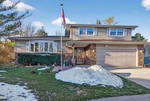 Tiny photo for 1790 Devonshire Court, Elgin, IL 60123 (MLS # 12535245)