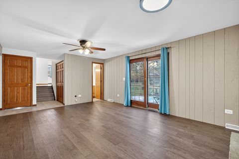 Tiny photo for 1790 Devonshire Court, Elgin, IL 60123 (MLS # 12535245)