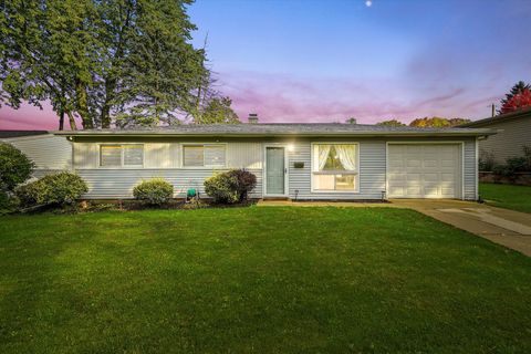 Photo of 406 Cahill Road, Streamwood, IL 60107 (MLS # 12397401) Photo of 406 Cahill Road, Streamwood, IL 60107 (MLS # 12397401)