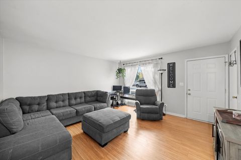 Tiny photo for 406 Cahill Road, Streamwood, IL 60107 (MLS # 12397401)