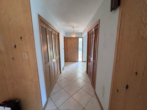 Tiny photo for 1610 E Dogwood Lane, Mount Prospect, IL 60056 (MLS # 12754422)