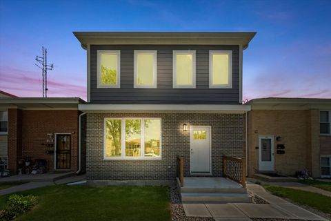 A home in Stone Park