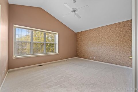 Tiny photo for 286 Lorraine Circle, Bloomingdale, IL 60108 (MLS # 12483588)