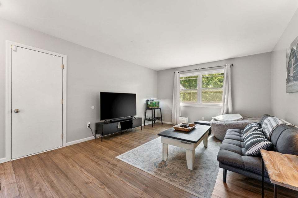 1431 Madison Avenue