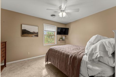 Tiny photo for 1303 Hickory Tree Court, Mahomet, IL 61853 (MLS # 12586953)