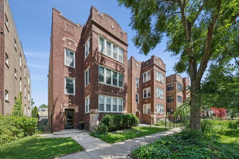 Photo of 4855 N Washtenaw Avenue #2, Chicago, IL 60625 (MLS # 12693223)