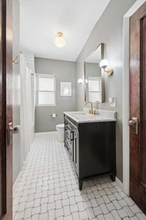 Tiny photo for 4855 N Washtenaw Avenue #2, Chicago, IL 60625 (MLS # 12693223)