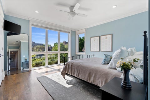 Tiny photo for 2715 N MILDRED Avenue #PH, Chicago, IL 60614 (MLS # 12790828)