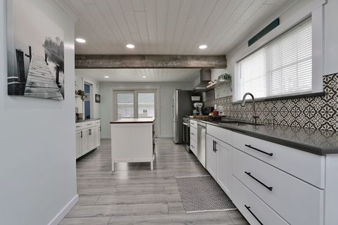 Tiny photo for 7573 335th Avenue, Burlington, WI 53105 (MLS # 12579607)