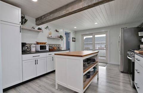 Tiny photo for 7573 335th Avenue, Burlington, WI 53105 (MLS # 12579607)