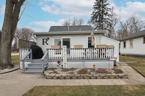 Tiny photo for 7573 335th Avenue, Burlington, WI 53105 (MLS # 12579607)