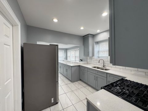 Tiny photo for 6355 S Oakley Avenue, Chicago, IL 60636 (MLS # 12525164)