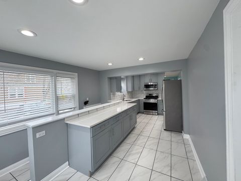 Tiny photo for 6355 S Oakley Avenue, Chicago, IL 60636 (MLS # 12525164)