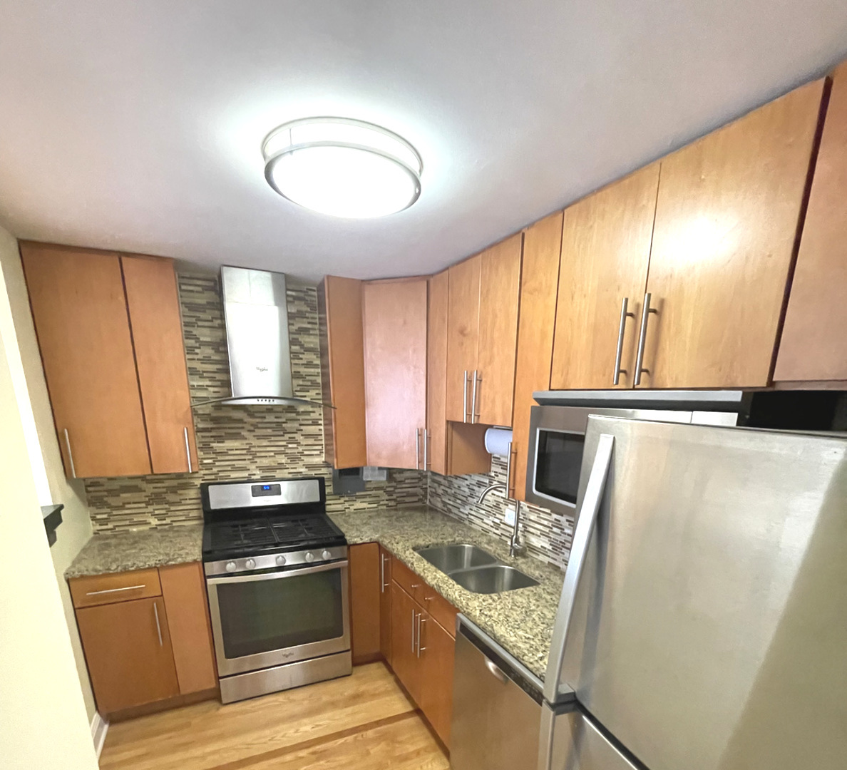 1450 E 55th Place 318S